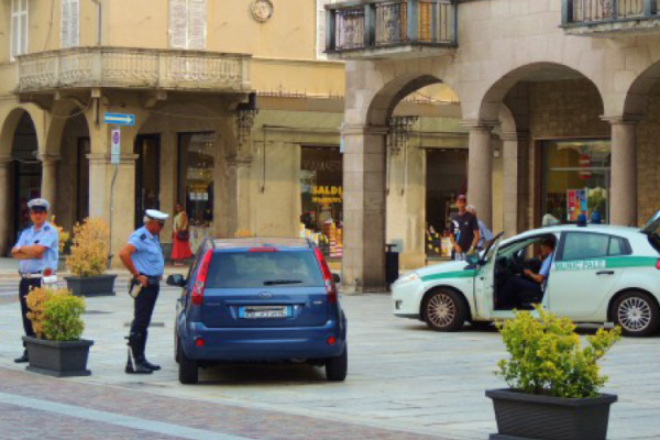 Senza patente, assicurazione e revisione