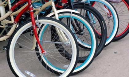 Sottrae una bici e trovato dalla Polizia, dice: “Ho fatto bene, il proprietario non doveva lasciarla incustodita”
