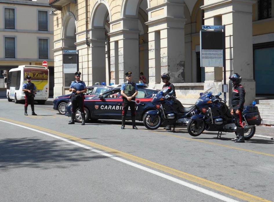 120 persone, 54 veicoli e 3 esercizi pubblici controllati dai carabinieri novaresi nel weekend