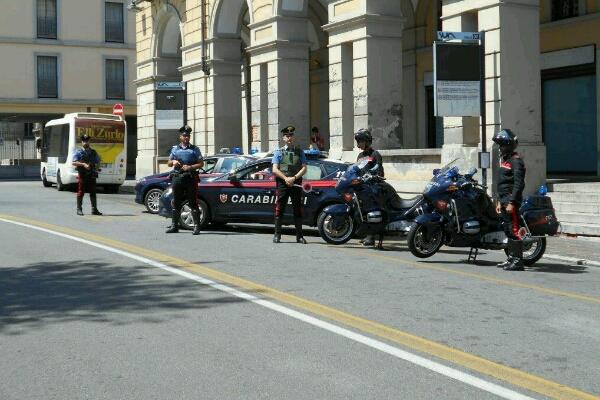 120 persone identificate e cinque denunciate dai Carabinieri di Novara
