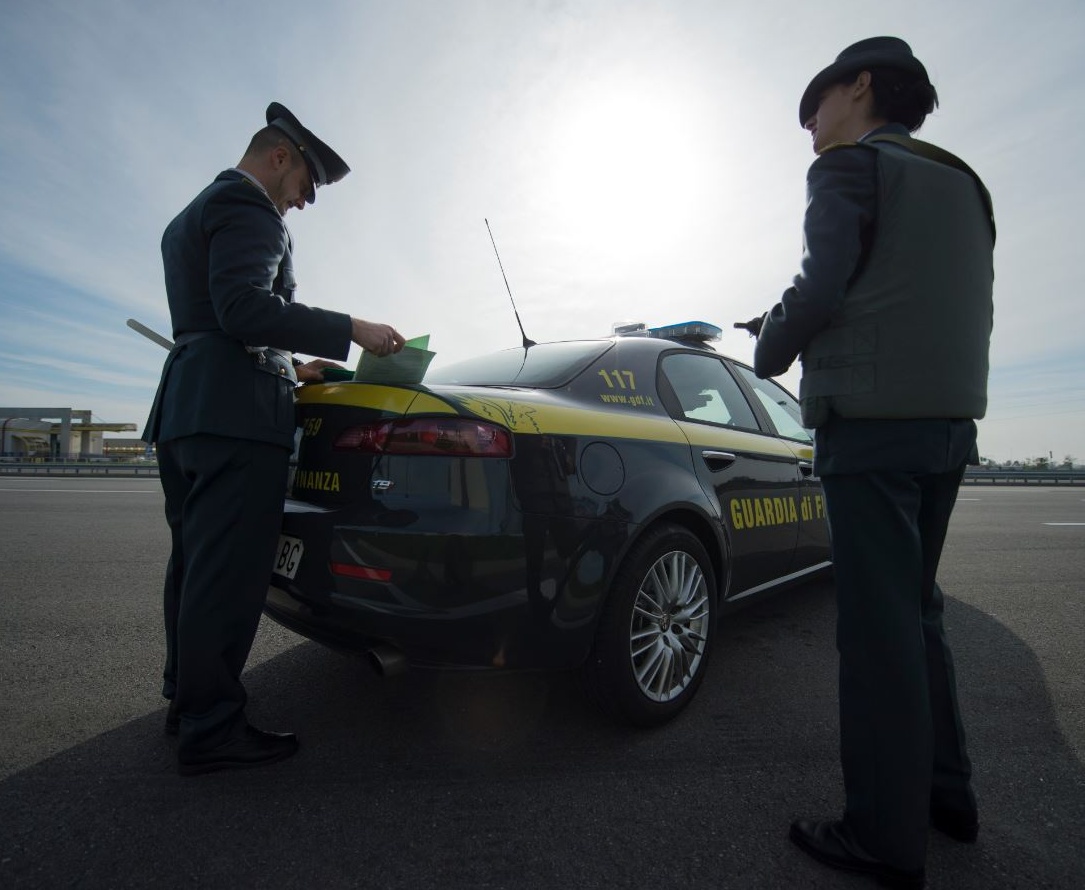 Contrasto di traffici illeciti a Trecate: sequestrati marijuana e hashish