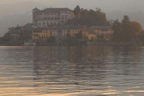 A Orta, domenica 4, “Sorrisi senza frontiere”