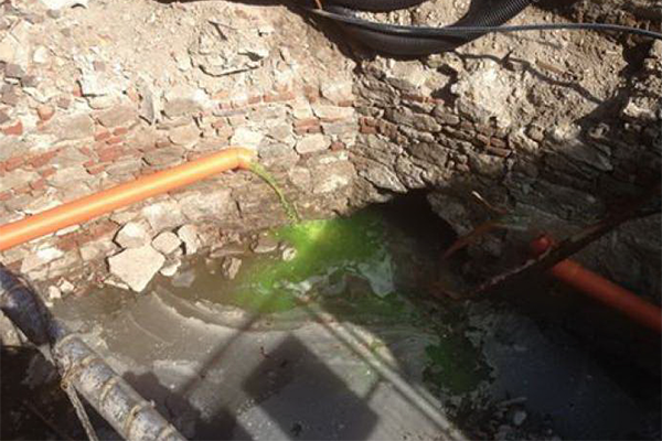 Arona, scoperti nuovi scarichi fognari abusivi