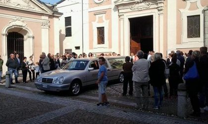 Chiesa gremita per l'ultimo saluto a Mauro Cerutti