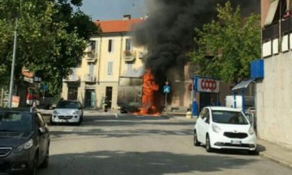 Incendio a un camion in corso XXIII Marzo: concluso l’intervento