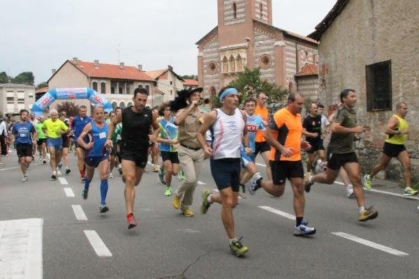Non solo Straborgo, ancora una corsa in notturna a Borgomanero