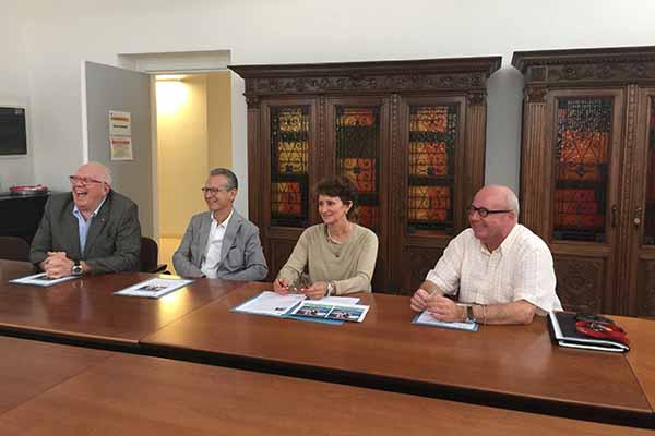 Pediatri in piazza per incontrare le famiglie