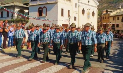 Quasi 300 Alpini da Cusio e Borgomanerese al raduno Nord Ovest