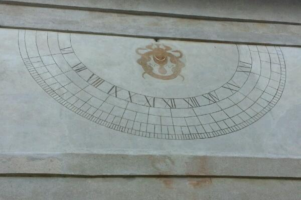 Restaurate le facciate del “Cortile degli orologi” di Villa Picchetta