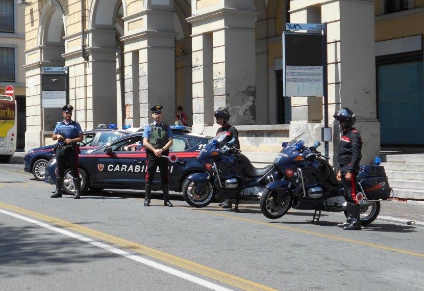 54enne di Galliate denunciata per furto aggravato