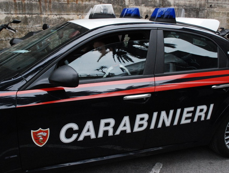 Assegni contraffatti in tutta Italia: arrestata banda che agiva anche a Novara