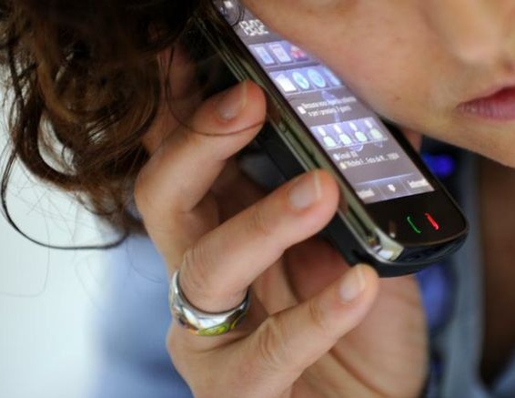 Attenzione alle truffe telefoniche: mai fornire il codice Pod delle bollette