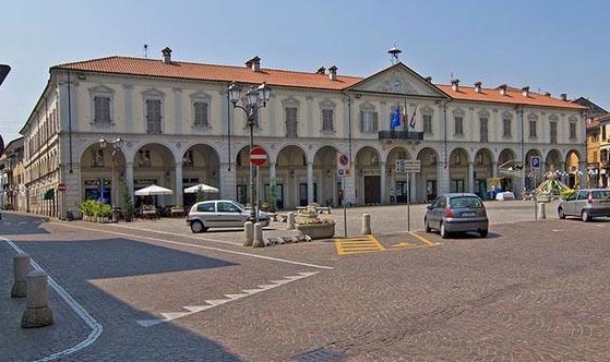 Black out elettrico a Trecate causato da un incendio ai danni di una centralina