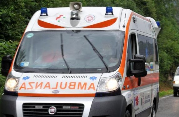 Cameri: crolla un ponteggio, feriti tre operai