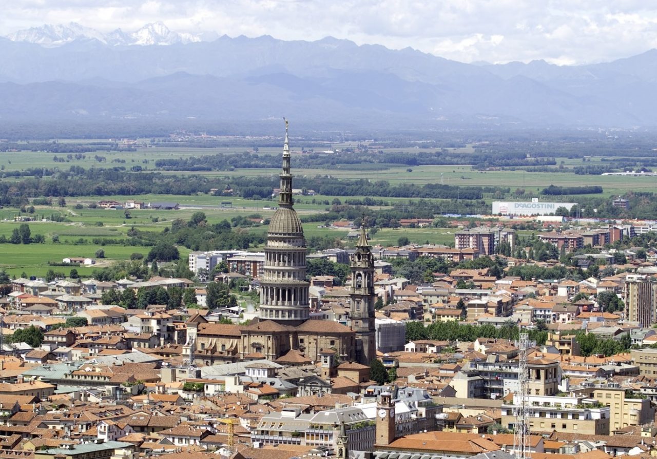 Con il Rotary si dona cibo a chi soffre