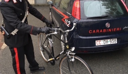 Galliate, preso il ladro della bicicletta