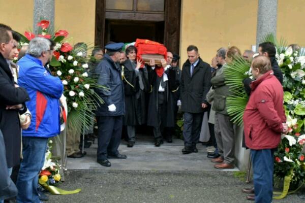 Alla chiesa di Agognate l’ultimo saluto all’ex sindaco Correnti