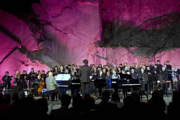 Carmina burana a Miasino, con un coro di 100 elementi