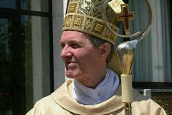 Il vescovo emerito Renato Corti sarà cardinale: Chiesa novarese in festa