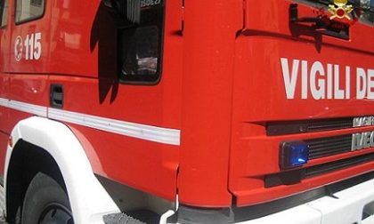 Mezzo pesante esce di strada a Orfengo: traffico in tilt