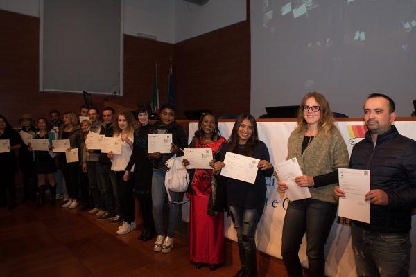 Scuola di lingua e cultura italiana di S. Egidio: consegnati i diplomi agli studenti stranieri