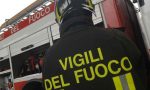 Affonda una chiatta dietro corso Europa: sversamento di gasolio e intervento dei vigili del fuoco