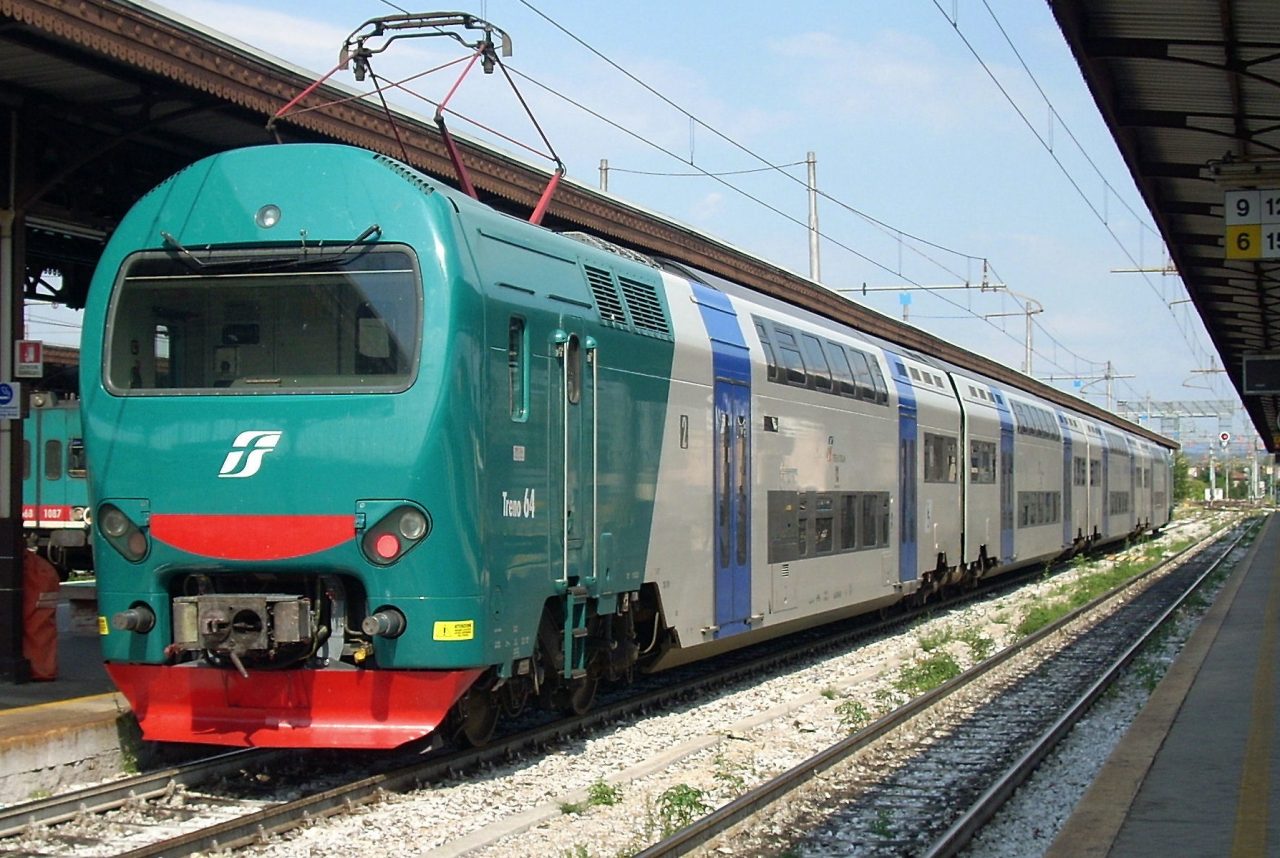 Per i viaggiatori arriva la “carrozza sicura” con pulsante per chiamare il personale