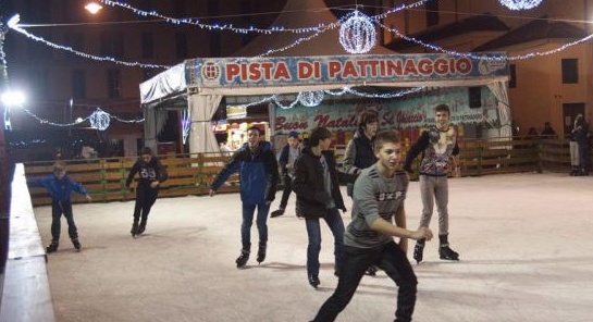 Pista di pattinaggio: al via fra una settimana