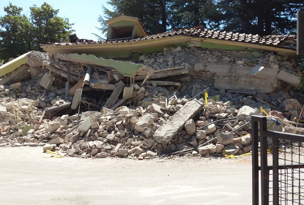 Protezione civile Galliate: “Stop all’invio di abbigliamento per i terremotati”