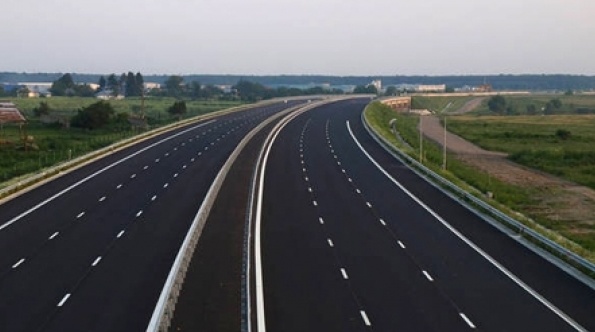 Record per un camionista: 8 verbali in una volta sola, non aveva neanche la patente