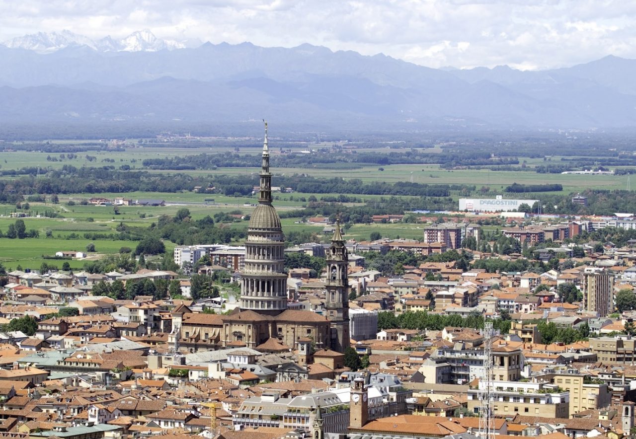 S.O.S Emergenza coperte per senzatetto a Novara