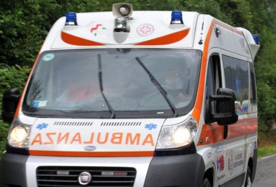 Tragedia a Vespolate: padre uccide, soffocandolo, il figlio disabile