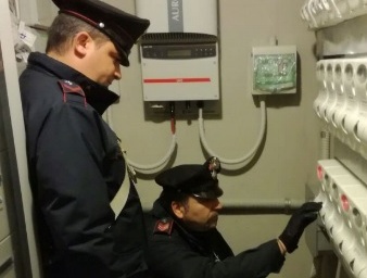 Trecate, rubava l’energia elettrica: denunciato