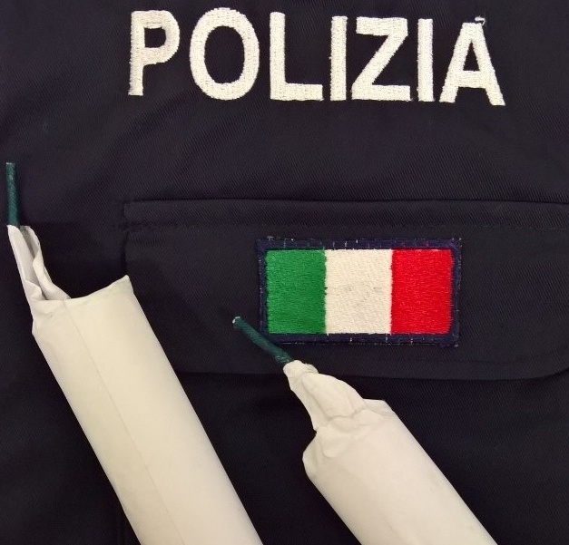 Ultras per le vie del centro: interviene la polizia