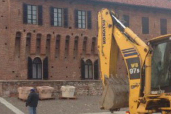 Galliate: i “vasoni ” tornano in piazza