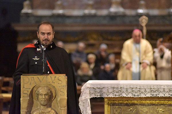 Monsignor Brambilla ha celebrato in Duomo la messa per la Virgo Fidelis, patrona dell’Arma