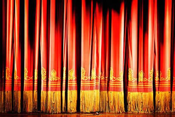 Su il sipario al Teatro degli Scalpellini