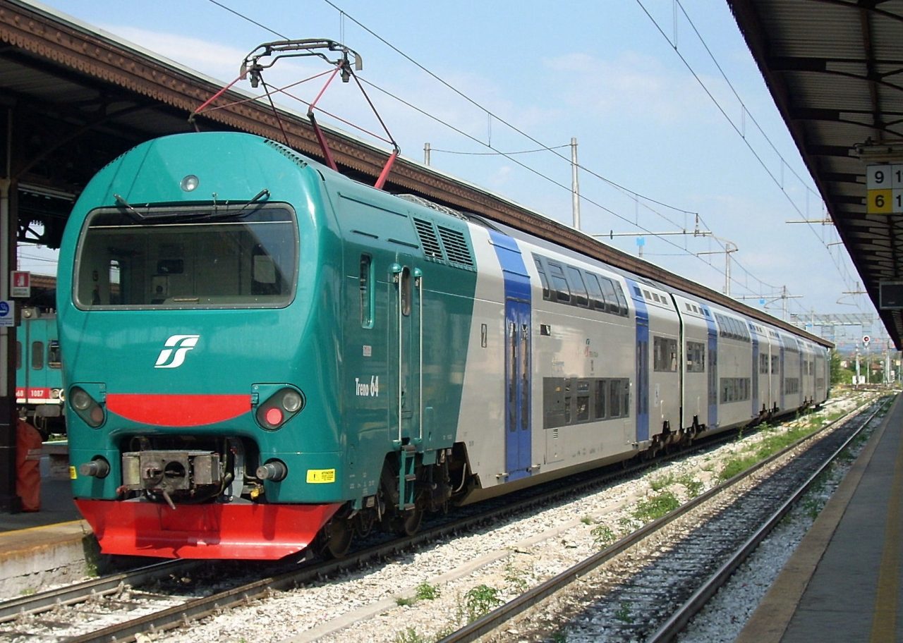 Domani i funerali di Daniele Titone, il 49enne travolto dal treno