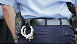 Novara, vigili arrestano ladra e fermano due mendicanti
