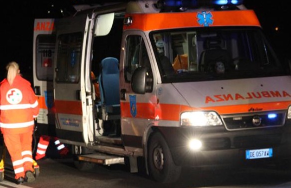 Anziano trovato morto in casa: si indaga sulle cause