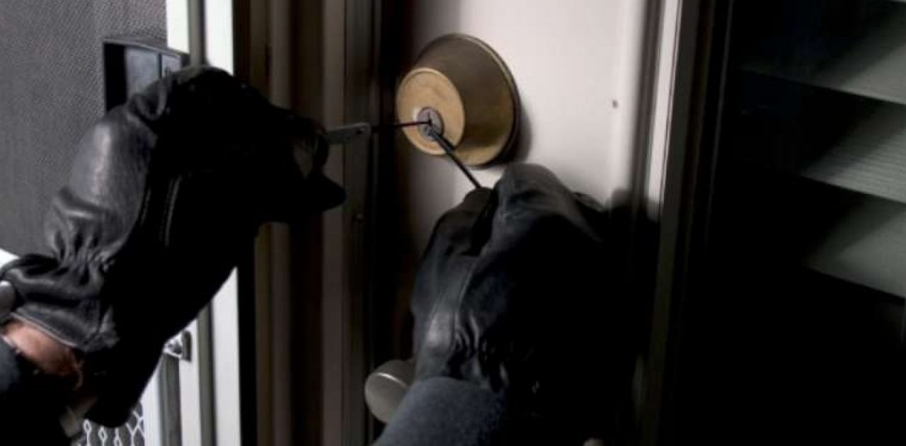 Arona: ladri in azione ieri sera in zona cimitero, massima attenzione