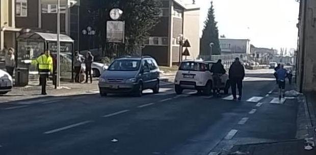 Investita sulle strisce a Gattico