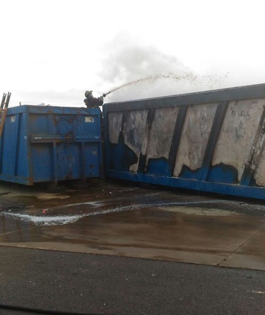Pombia: a fuoco il cassone degli ingombranti in discarica