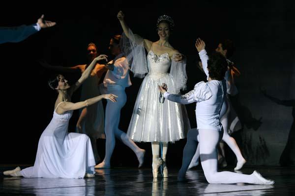 Il Balletto di Mosca porta al Teatro Coccia la favola di Cenerentola