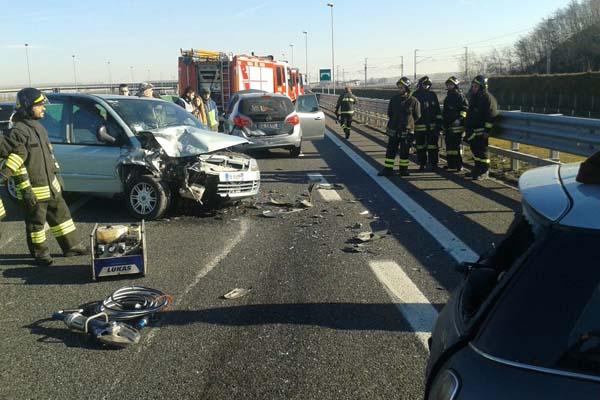 Incidente a Biandrate sull’A4: 4 auto coinvolte