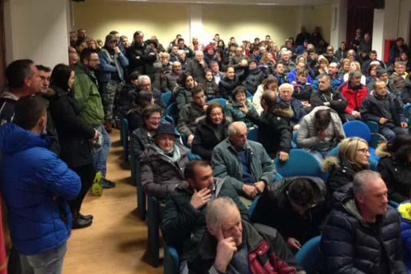 Migranti: a Druogno è scontro con gli albergatori