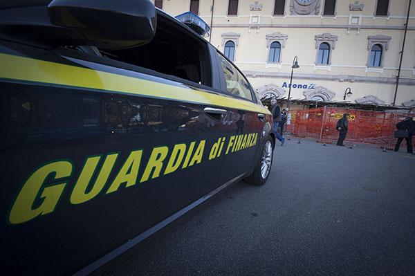Truffavano le assicurazioni: 4 arresti