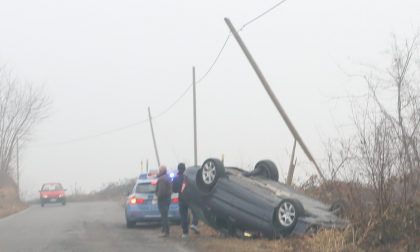 Gattico: auto si ribalta sulla Sp 19