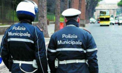 Giubbotti ad alta visibilità per i vigili