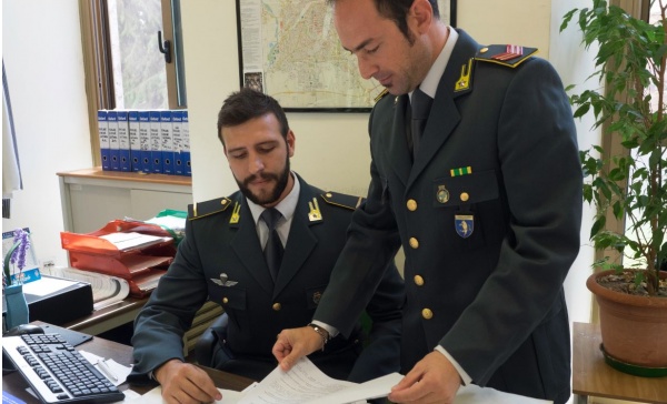 Novara, bar del centro storico evade il Fisco per 430.000 euro